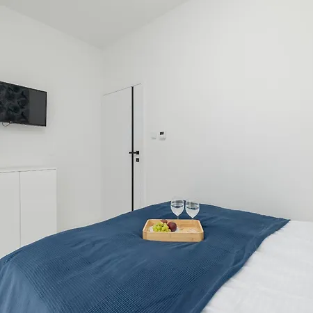 Klifowa & Fitness Near The In By Renters Prestige *