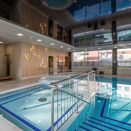 Apartment Klifowa & Fitness Near The In By Renters Prestige Rewal