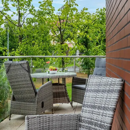 Klifowa & Fitness Near The In By Renters Prestige Rewal